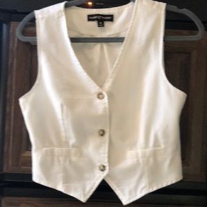 A white vest medium size